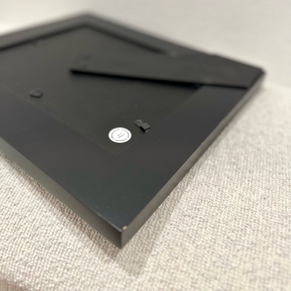 TRESHOLD Picture Frame - Picture 7 of 7